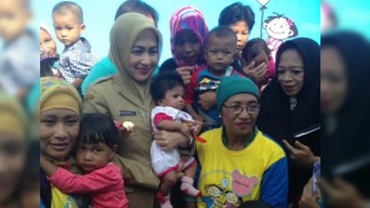 Walikota Airin: Orang Tua Harus Sadar Pentingnya Imunisasi Polio