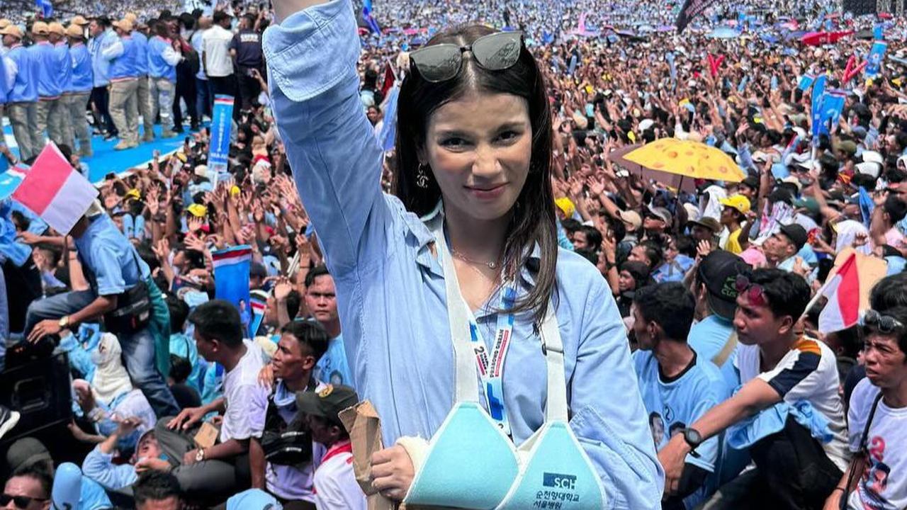 Cerita Sabrina Istri Deddy Corbuzier Tangannya di Gips, Mau Ditandatangani Prabowo