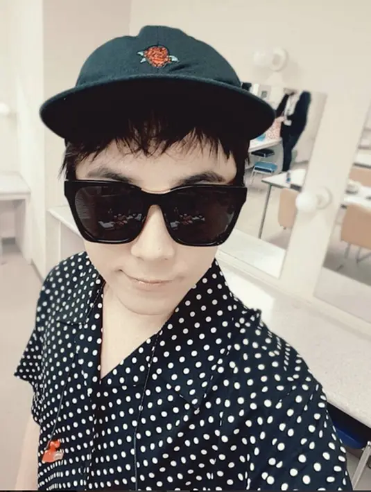 Kedekatan keduanya memang berawal dari membintangi sebuah drama bertajuk ‘Modern Farmer’. Lalu menjadi teman dekat dan sahabat, dan sekarang lanjut ke jenjang pacaran. (Instagram/skullhong12)