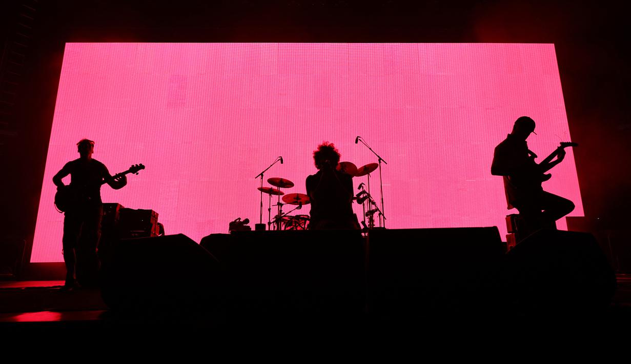 Rage Against the Machine saat tampil di Madison Square Garden di New York City (8/8/2022). Setelah menundanya beberapa kali karena pandemi, Rage Against the Machine akhirnya memulai tur pertama mereka dalam 11 tahun bulan lalu. (Theo Wargo/Getty Images/AFP)