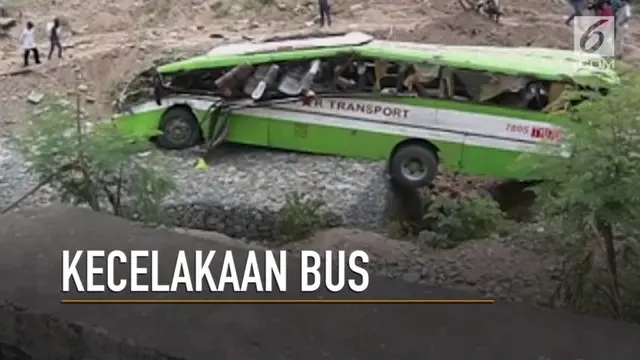 VIDEO: Bus Tergelincir Masuk Jurang, 19 Tewas