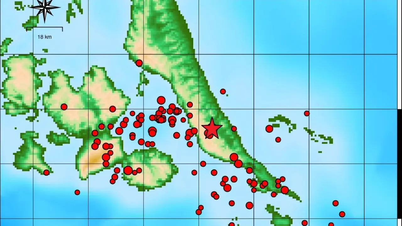 sebaran gempa susulan Halmahera