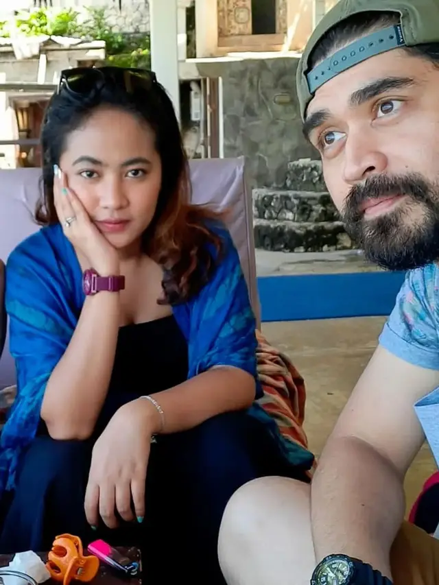 Rizky Hanggono dan pacar barunya, Deanti (https://www.instagram.com/p/CV7p5lHP4Vg/)