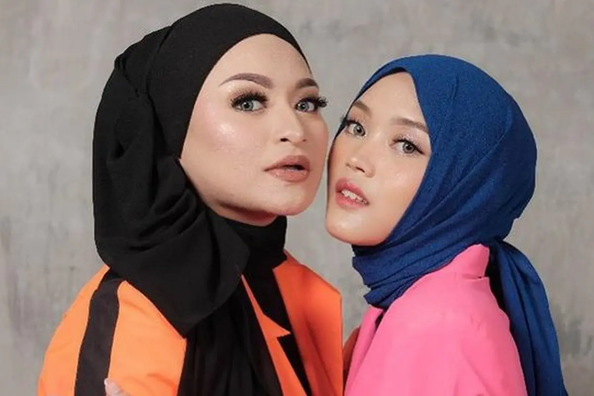 [Fimela] Nathalie Holscher dan Putri Delina