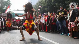 Gelaran pawai budaya tercetus atas inisiasi lintas Kementerian/Lembaga (K/L) mulai dari Kemenko PMK, Kemendikbudristek, Kemenparekraf, Pemkab Ponorogo, Pemprov DKI Jakarta, BPOM, hingga Perpusnas. (Liputan6.com/Herman Zakharia)