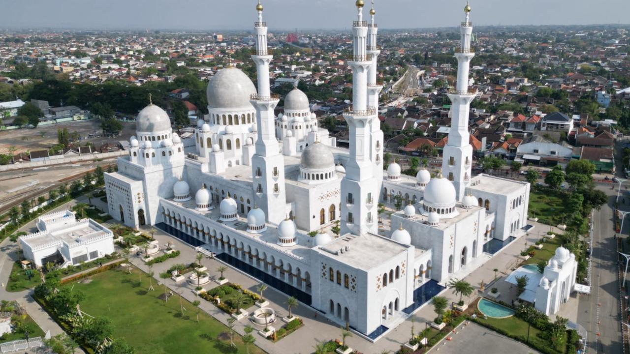 Masjid Sheikh Zayed Solo