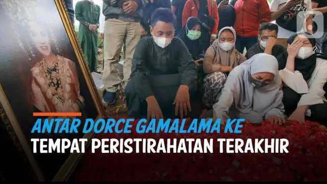 Jenazah Artis Dorce Gamalama dimakamkan Rabu (16/2) sore di Tempat Pemakaman Umum (TPU) Bantar Jati Jakarta Timur. Prosesn pemakaman digelar terbatas, sesuai dengan protokol covid-19.