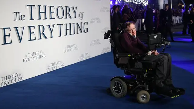 Tutup Usia, Stephen Hawking Berhasil Mendapatkan 22 Penghargaan Bergengsi Semasa Hidupnya