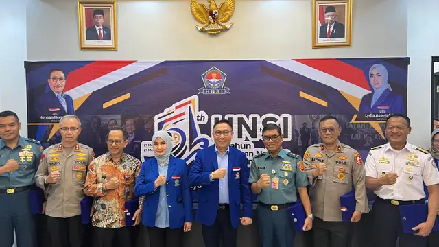 Himpunan Nelayan Seluruh Indonesia (HNSI) menyatakan siap bersama pemerintah untuk kesejahteraan dan kemakmuran nelayan di seluruh Indonesia.
