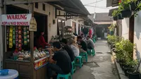 8 Warung Rumahan di Gang Sempit yang Tetap Laris Setiap Hari, Trik Ini Bantu Pemilik Banyak Uang