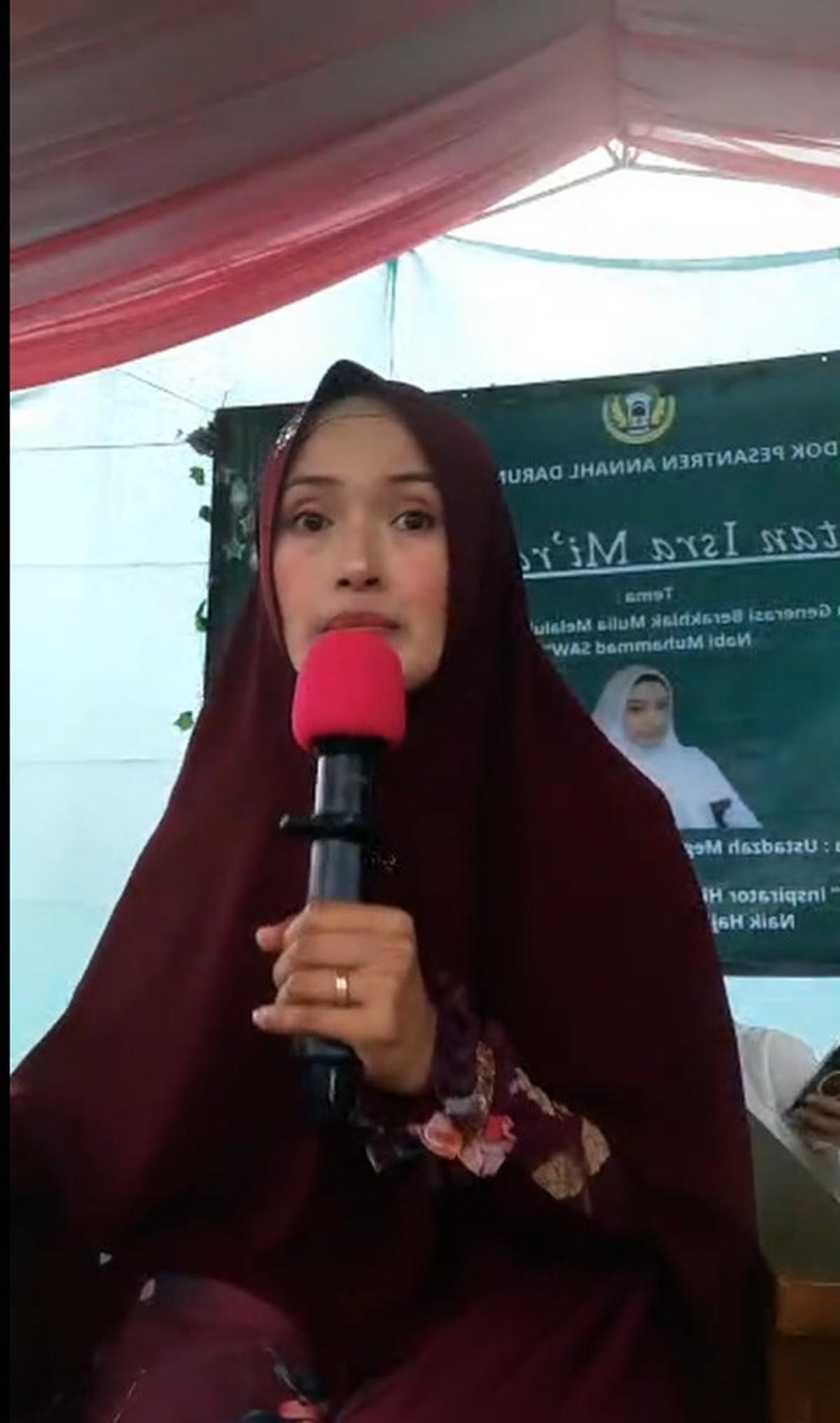 4 Artis Ini Mantap Berhijrah, Pilih Mundur dari Dunia Hiburan