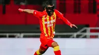Faisal Halim kembali merumput untuk Selangor FC saat menghadapi Kelantan United dalam laga Malaysia Super League 2024, Sabtu (10/8/2024). Faisal kembali setelah 97 hari lalu mendapatkan serangan air keras. (Dok. Selangor FC)