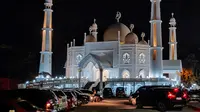 Foto Masjid Al-Hakim, Padang. (Liputan6.com/Wikimedia Commons/Rhmtdns)