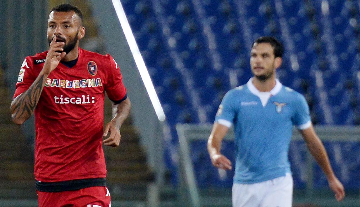 4. Joao Pedro (Cagliari) - 14 Gol (3 Penalti). (AFP/Tiziana Fabi)