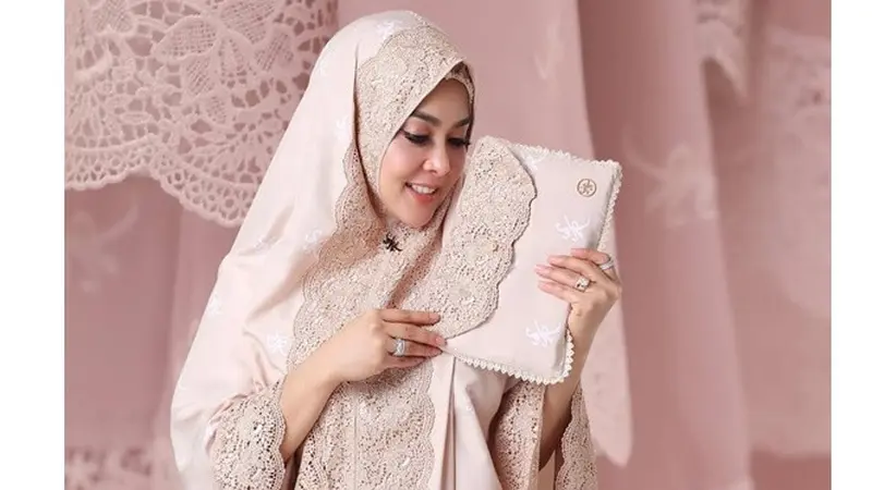 Selain Mukena Syahrini, Harga Produk 3 Seleb Ini Juga Fantastis