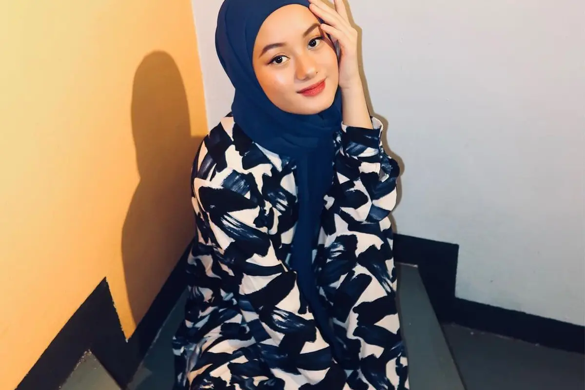 Dinda Hauw