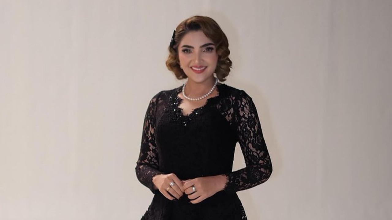 Pilihan Model Atasan Brokat Terbaru untuk Lebaran ala Selebriti, Tips Tampil Sederhana Namun Menawan