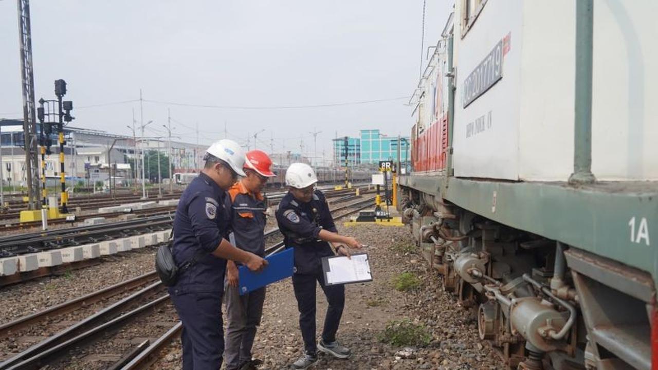 DJKA dan KAI Daop 8 Gelar Ramp Check Kereta Api Jelang Natal Tahun Baru 2025-2026