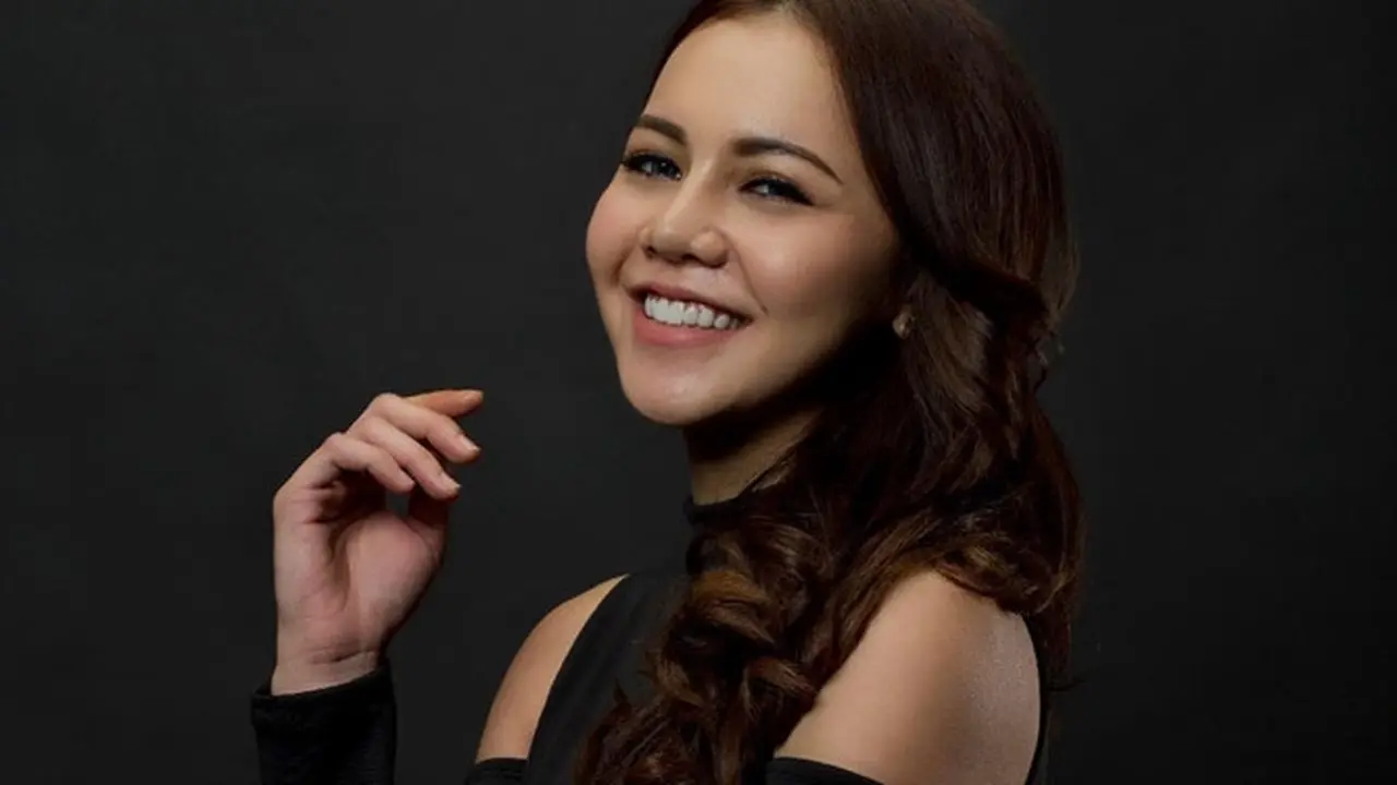 3 Hari Kenalan Lalu Menikah, Ini 5 Potret Mesra Ratu Rizky Nabila dan Suami