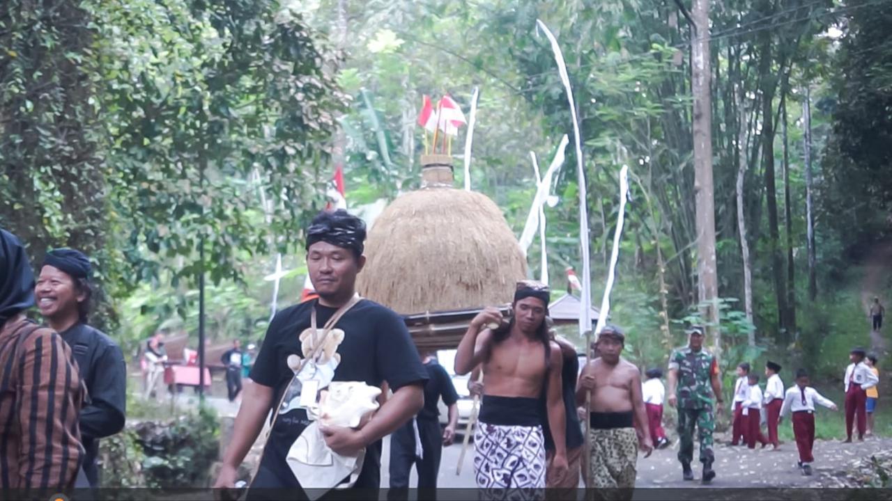 Cartoon Village Sidareja