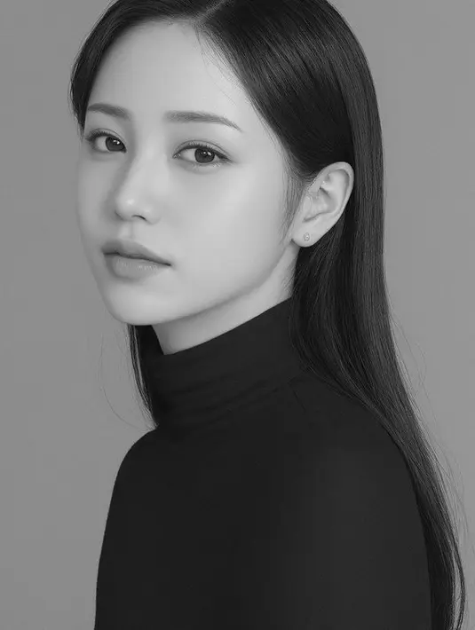 "Ikutan yg kekinian , tapi kalo orang orang bs 80% mirip nape gw 100% kaga mirip 😭🤣 oke lah bukan hanya dunia tipu tipu tapi aplikasi pun tipu tipu," tulisnya dalam unggahan 20 Juni. [Instagram/bungazainal05]