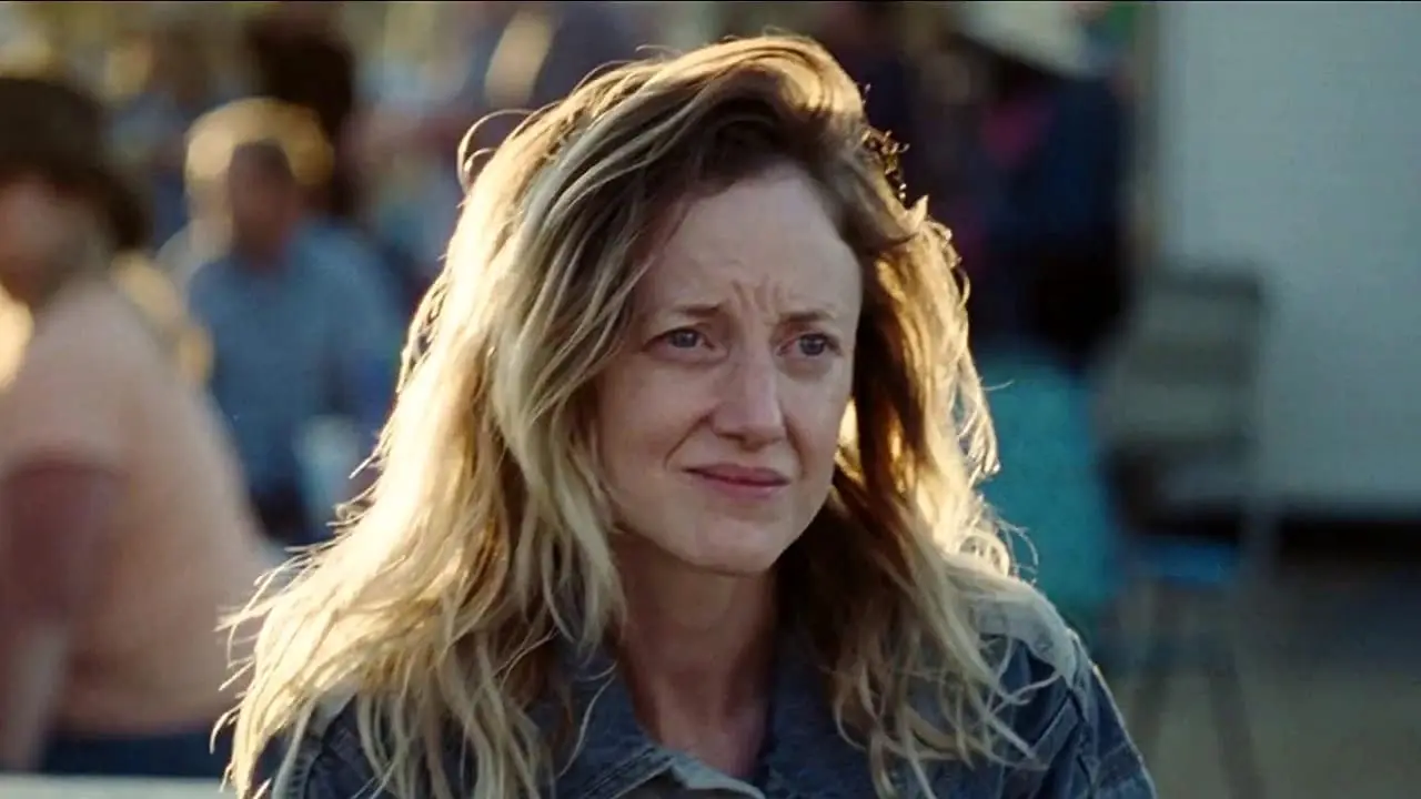 Andrea Riseborough dalam film To Leslie. (Foto: Dok. Momentum Pictures/ IMDb)