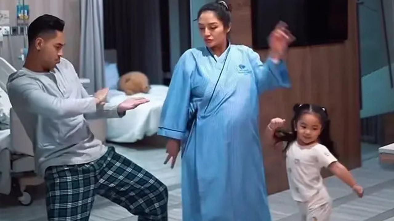 Terlalu Gemas! Xarena, Putri Siti Badriah yang Bikin Netizen Jatuh Hati Lewat Momen Keluarga