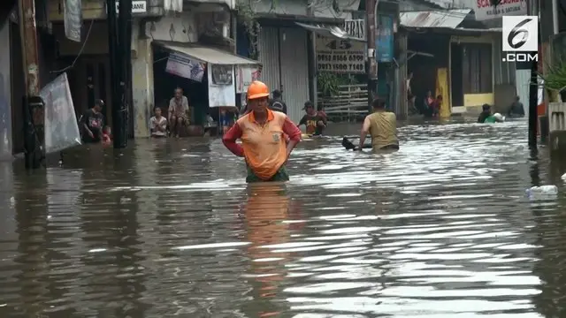Banjir sambangi kawasan Kemang Utara. Selain jalan, rumah warga, dan sejumlah kios juga terendam banjir.