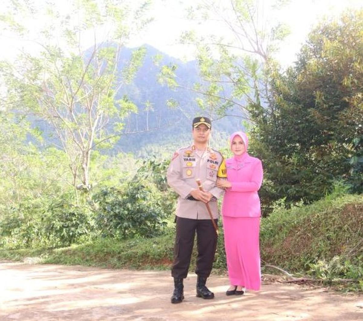 Rupanya, tanggung jawab yang dimiliki Yasir tak hanya dicurahkan kepada negara saja. Yasir sudah sejak lama dikenal sebagai sosok bertanggung jawab di mata keluarga.