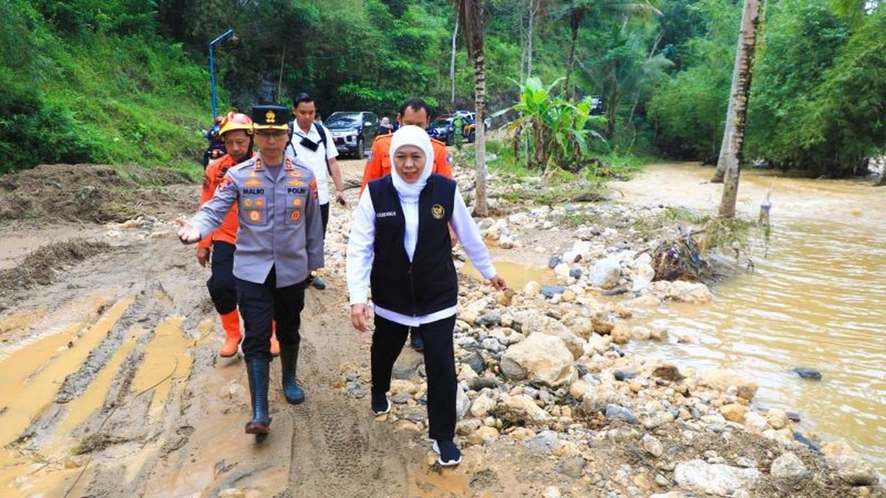 Pemprov Jatim Gelar Modifikasi Cuaca Semeru, Antisipasi Dampak Erupsi dan Cuaca Ekstrem