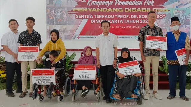 Mesin Obras Bikin Penjahit Disabilitas di Surakarta Lebih Efektif dalam Selesaikan Pekerjaan