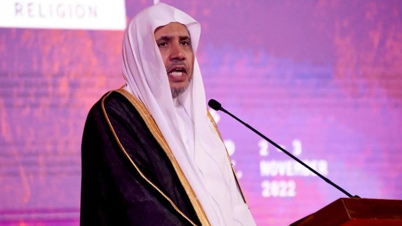 Di Saat Dunia Ramai Kecam Israel, Ketua Liga Muslim Dunia Malah Minta Warga Inggris Kurang-kurangi Bahas Gaza