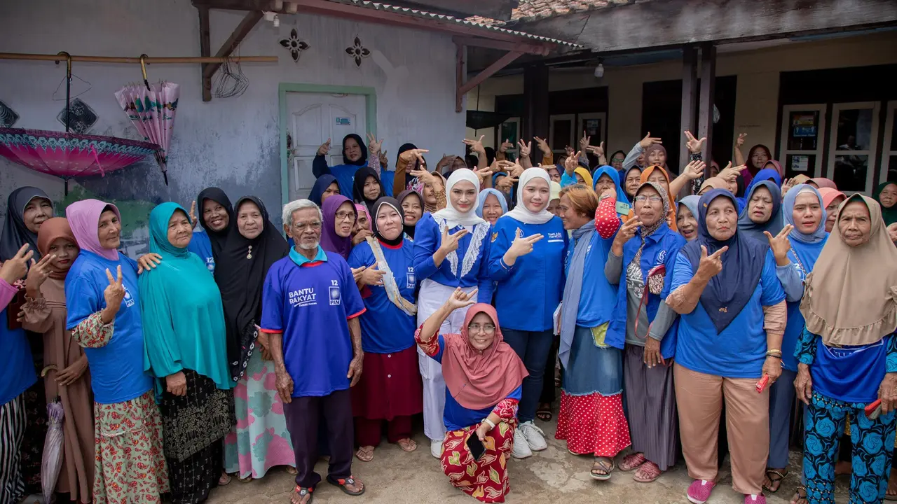 Putri Zulkifli Hasan dengan nama lahir Futri Zulya Savitri meraih suara tertinggi di Daerah Pemilihan (Dapil) Lampung 1 dalam Pemilihan Legislatif (Pileg) 2024. (Liputan6.com/Nanda Perdana Putra)