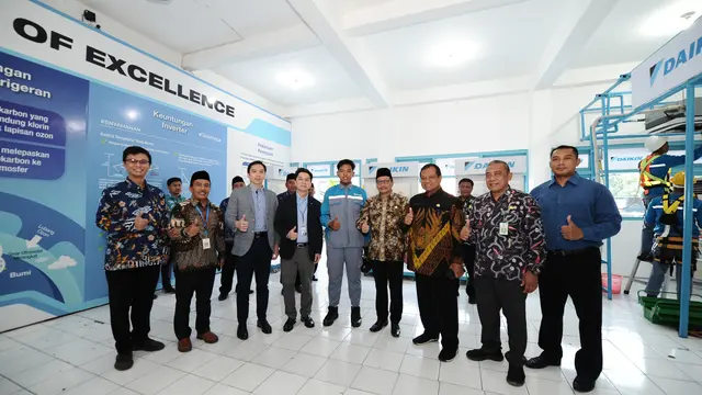 Pusat Keunggulan DAIKIN Hadir di SMKN 1 Lamongan, Jadi yang Pertama di Jatim!