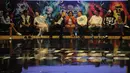 Direktur Program dan Produksi SCTV, Harsiwi Ahmad (tengah) memberikan pernyataan saat jumpa pers di SCTV Tower, Jakarta, Rabu (4/3/2015). The Dance Icon Indonesia merupakan ajang adu bakat menari dalam program SCTV. (Liputan6.com/Helmi Fithriansyah)