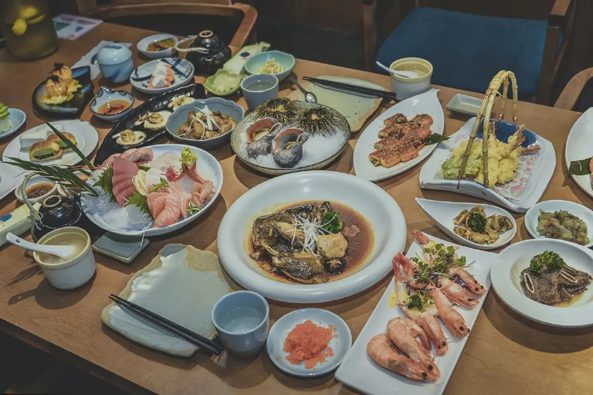 Ilustrasi makanan Jepang