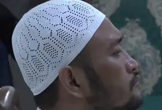 Robig Zaenudin, mantan anggota polisi Satresnarkoba Polrestabes Semarang yang menembak mati siswa SMKN 4 Semarang menjalani sidang vonis. (Foto: Tangkapan Layar Sosmed)