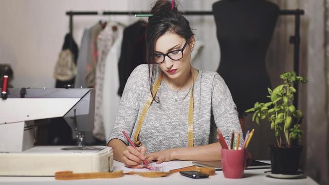 Mau Buka Bisnis Fesyen dengan Brand Sendiri? Ini Caranya ...