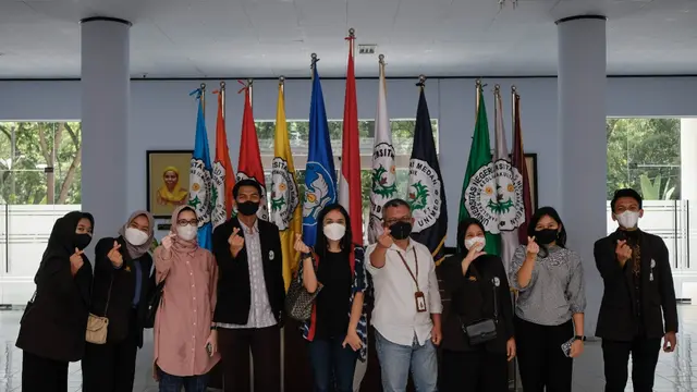 Sosialisasi dan edukasi Presidensi G20 Indonesia melalui kegiatan G20 Campus Outreach yang bertemakan “Fostering Global-Minded Indonesians” di Kota Medan, Sabtu (28/5/2022). ( Sumber ekon.go.id )