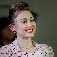 Miley Cyrus melakukan istirahat dari sosial media. Ia pun menghapus seluruh foto yang pernah diunggahnya. (Isaac Brekken  GETTY IMAGES NORTH AMERICA  AFP)