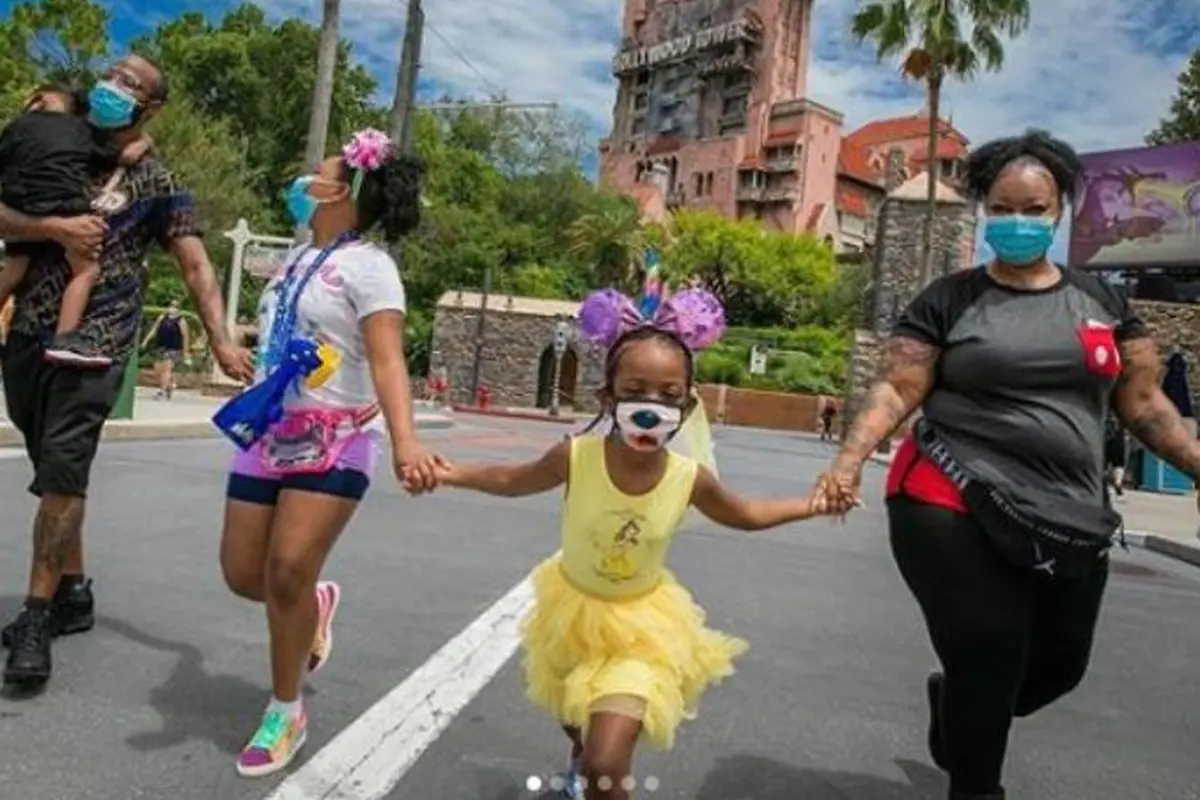Banyak Dikritik, Disney World AS Akhirnya Kurangi Jam Operasional