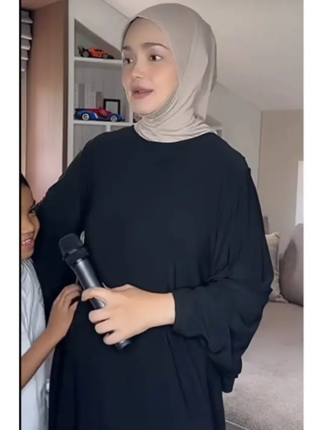 6 Potret Siti Nurhaliza Suaranya Disebut 'Bising' oleh Anak, Reaksinya Tuai Pujian