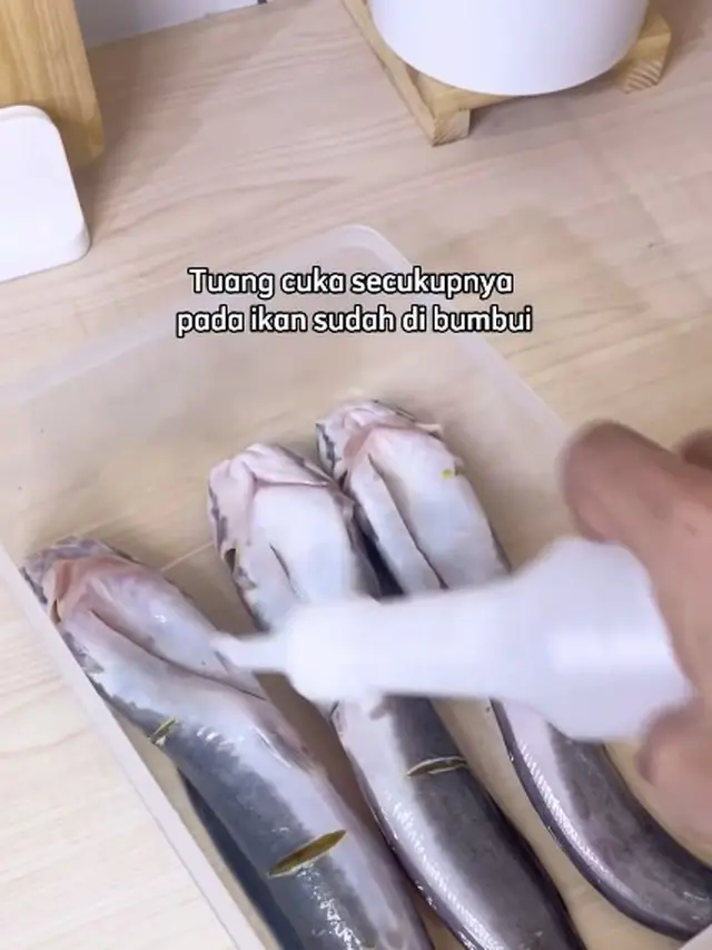 Tanpa Pakai Tepung, Begini Cara Goreng Lele Biar Lurus dan Renyah Seharian