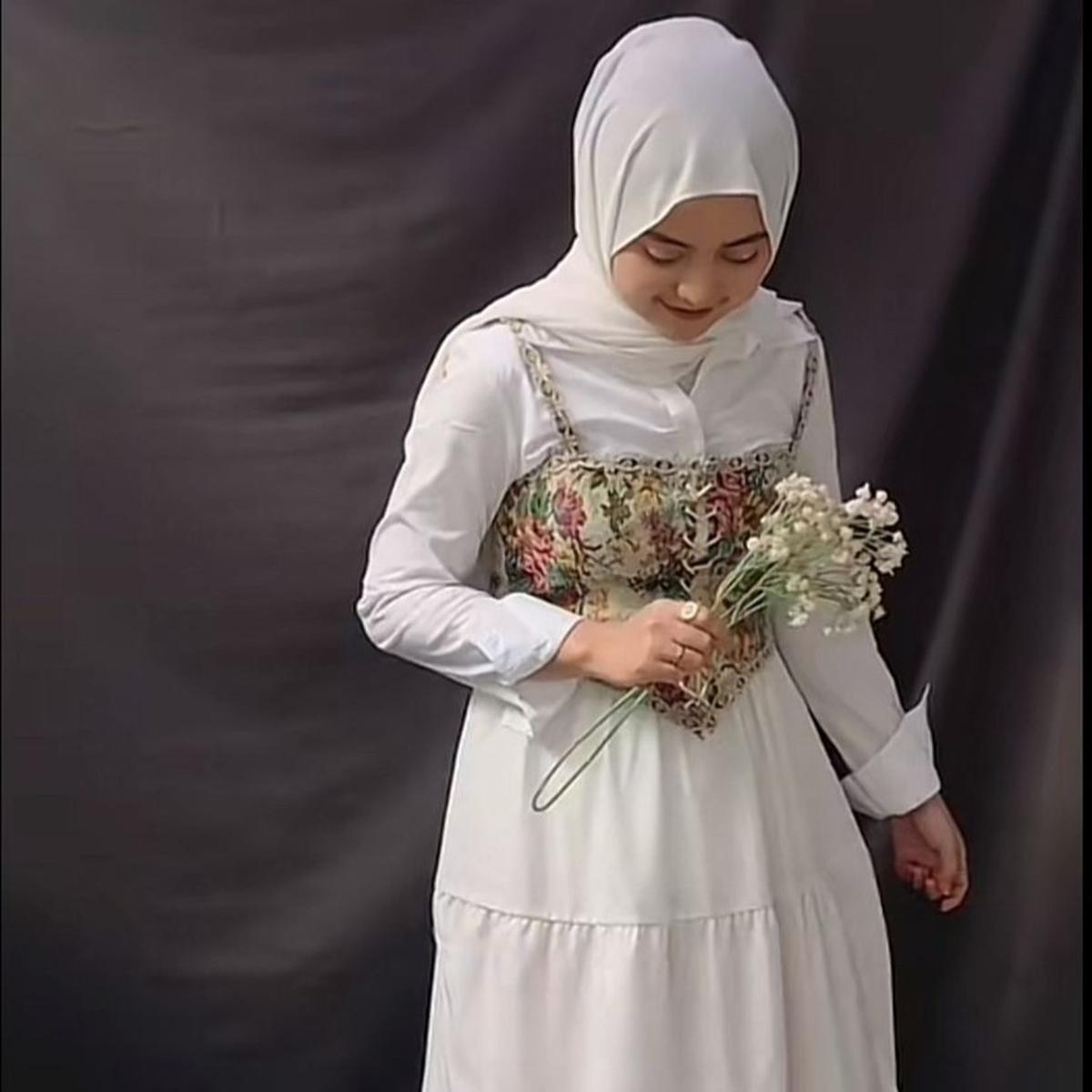 5 ⁠Inspirasi Outfit ala Coquette Girl yang Lagi Ngehype Banget!