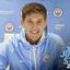 John Stones adalah seorang bek tengah teremahal di dunia setelah Manchester City menebusnya dengan harga sebesar 47.5 juta poundsterling