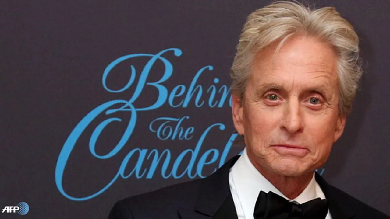 michael-douglas-130603a.jpg