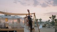 Ilustrasi perempuan menari/copyright unsplash.com/Allison Heine