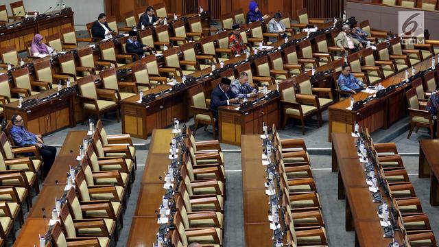Rapat Paripurna Bahas RUU SDA dan Pekerja Sosial