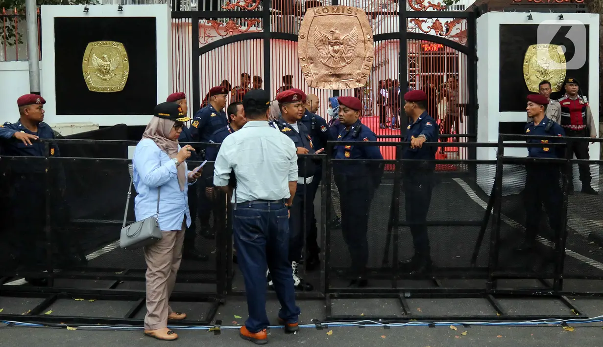“Insya Allah kegiatan pada malam hari ini dengan sinergi semua pasukan pengamanan bisa berjalan dengan aman dan lancar," Susatyo menandasi. (Liputan6.com/Herman Zakharia)