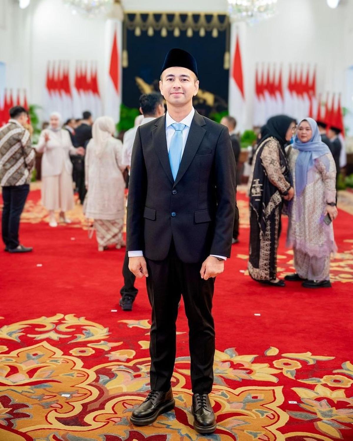 Potret Raffi Ahmad Dilantik Jadi Utusan Khusus Presiden, Segini Gaji yang Bakal Diterima - Tidak Dapat Pensiun